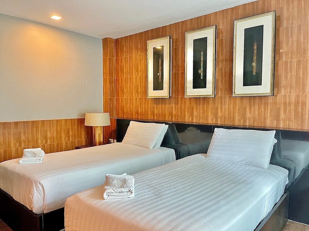Deluxe Twin Room - Photo 1