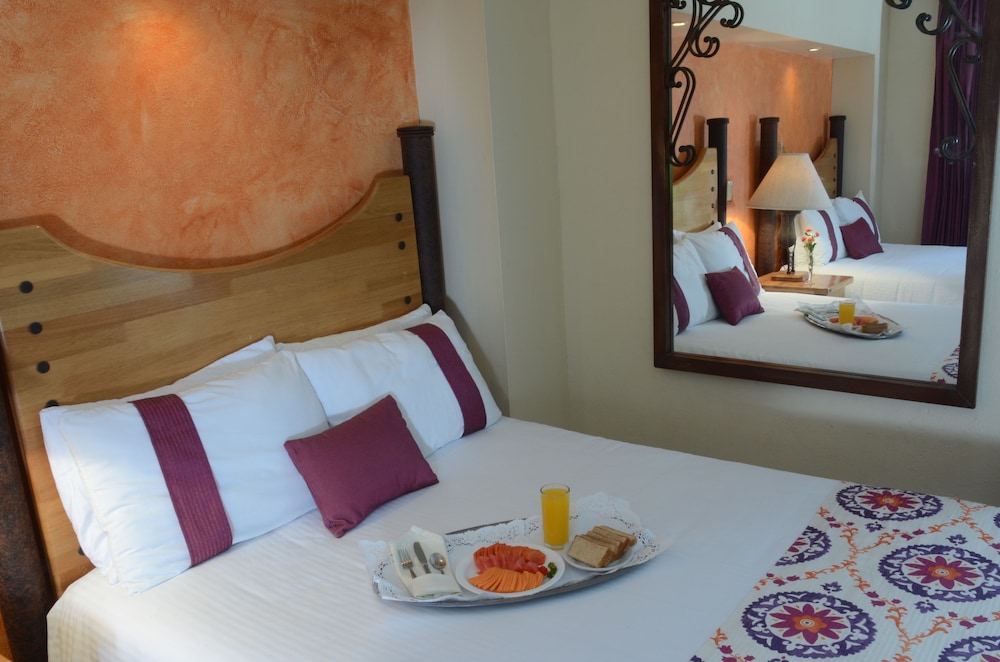 Junior Suite, 1 King Bed photo 1