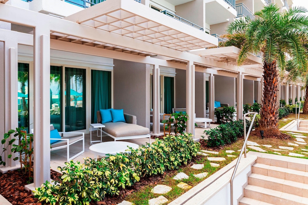 Room, 2 Double Beds, Pool View - Photo 4