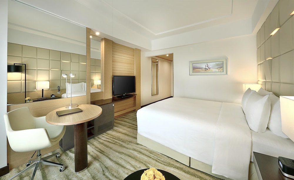Room, 2 Twin Beds (Front View) - Photo 9