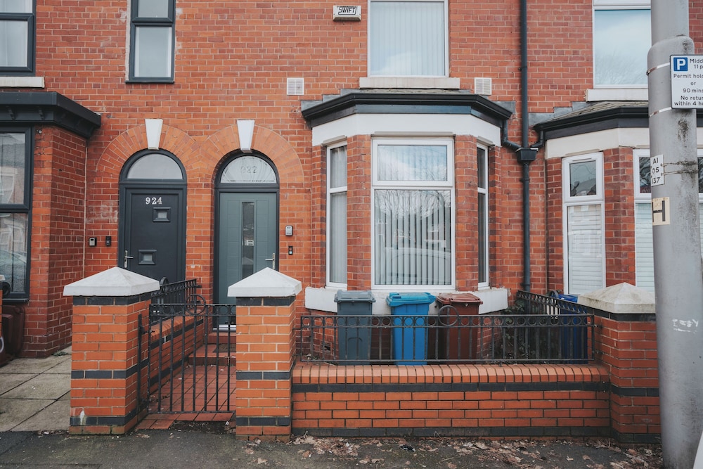House, 4 Bedrooms, Smoking, Garden View