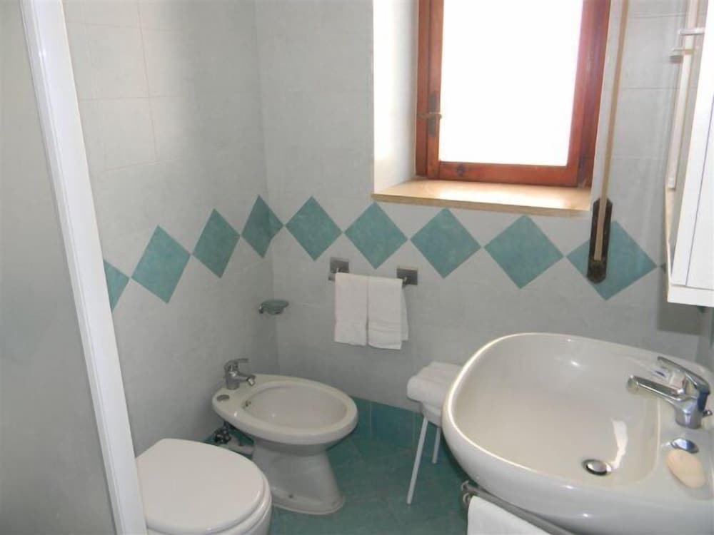Double Or Twin Room photo 3