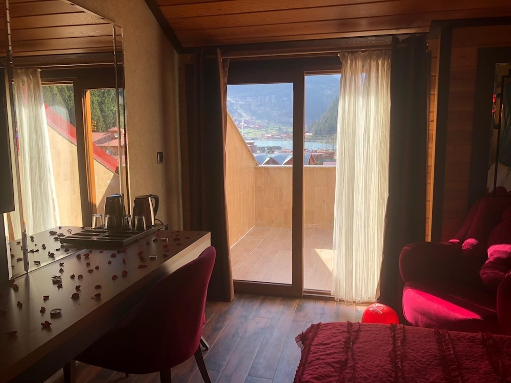 Superior Double Room, 1 Queen Bed photo 3