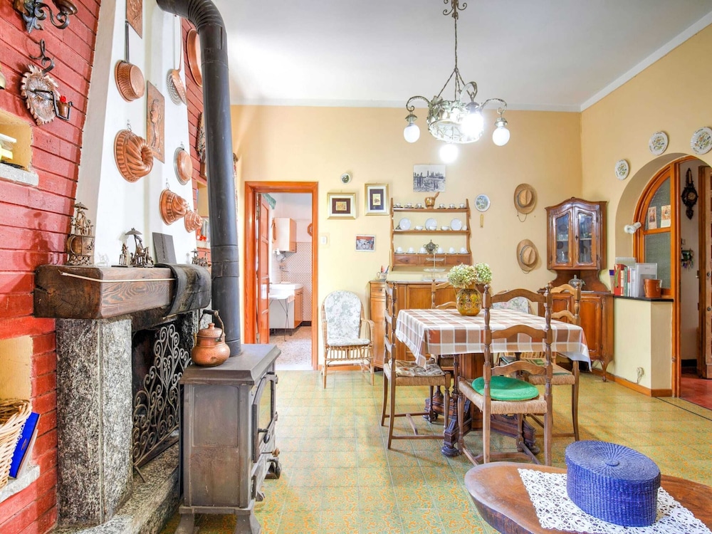 Villa photo 2