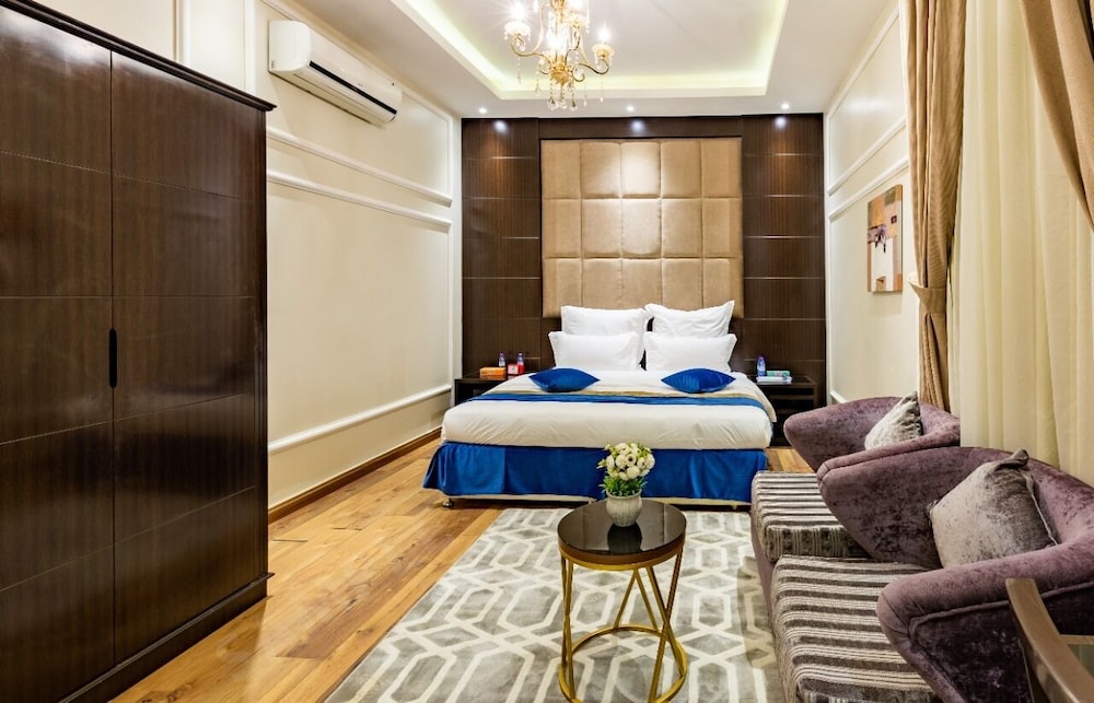 Studio Suite, 1 King Bed