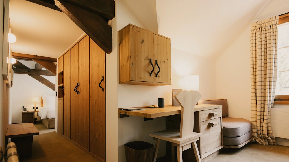 Deluxe Room (Attic, Garden View)