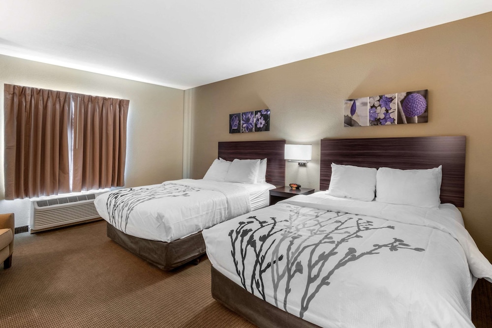 Suite, 2 Queen Beds, Non Smoking