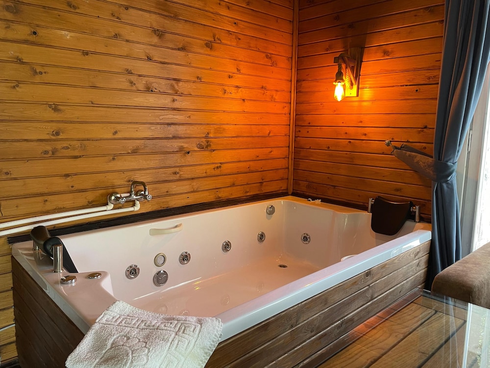 Design Tree House, 2 Bedrooms, Garden View photo 3