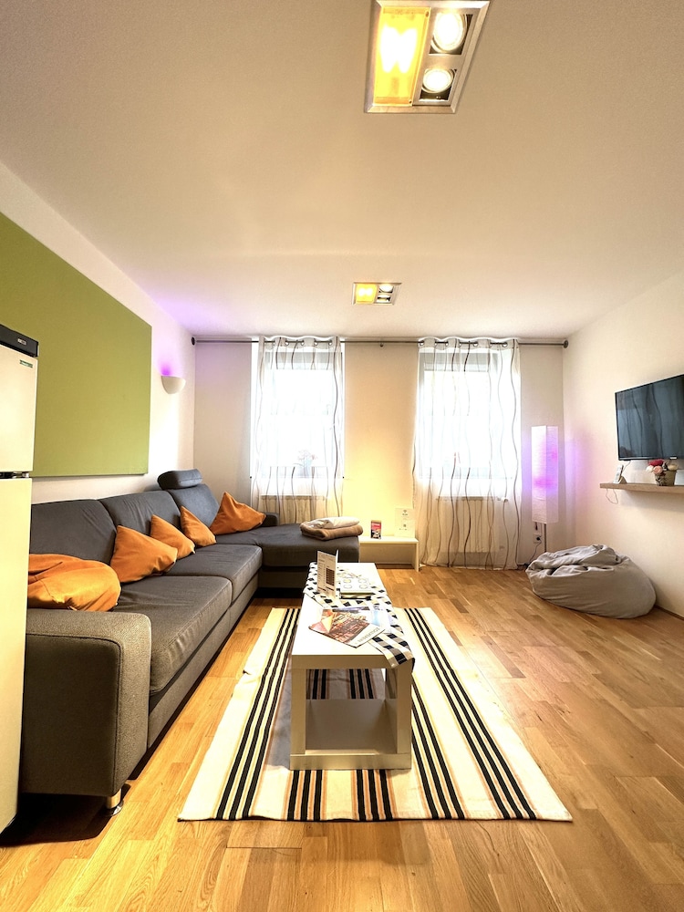 Family Apartment, 1 Bedroom, Kitchen photo 2
