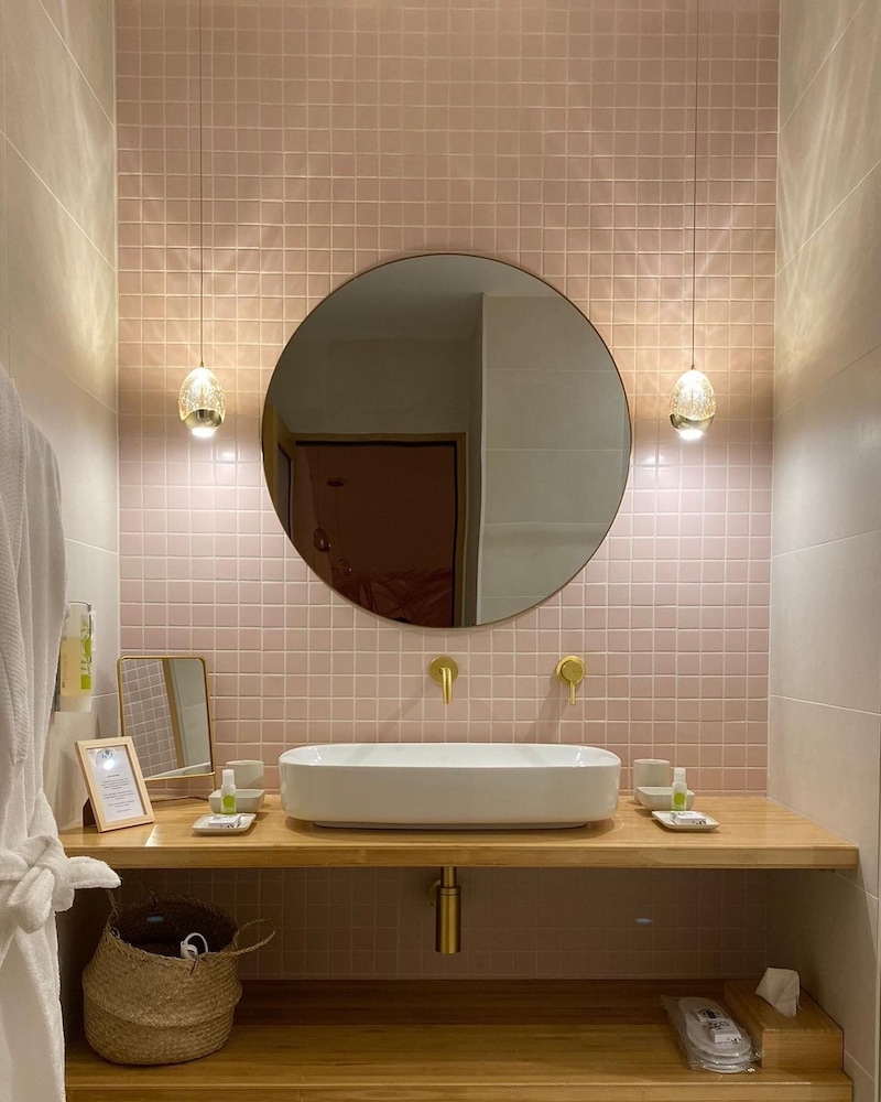 Deluxe Suite, Ensuite, Garden View (Cosmopolitan) - Photo 9