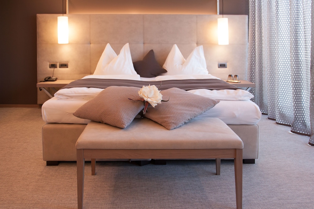 Deluxe Double Room, Balcony (2 Person) photo 1