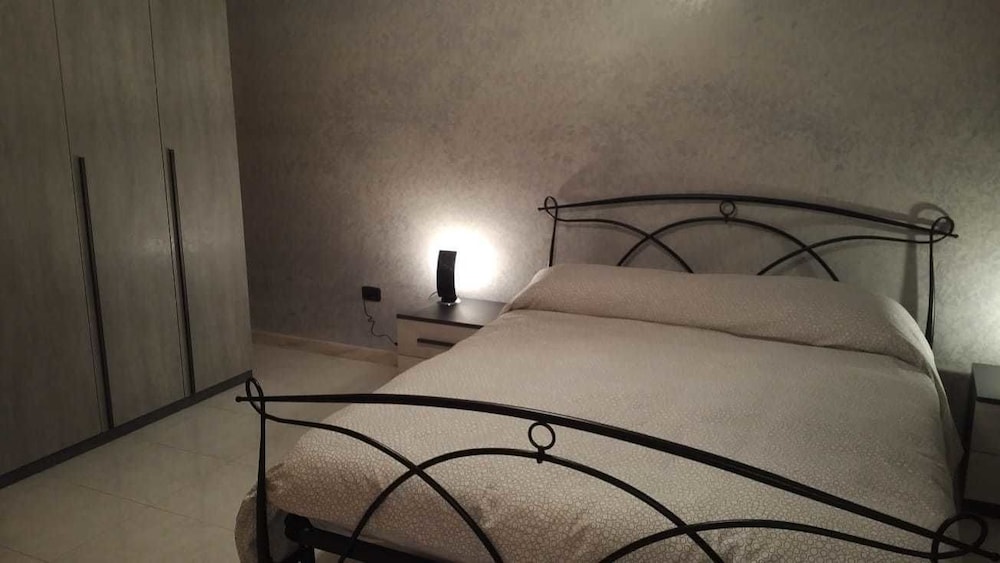 Deluxe Room - Photo 7