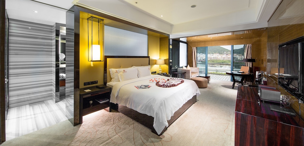 Bay View Room