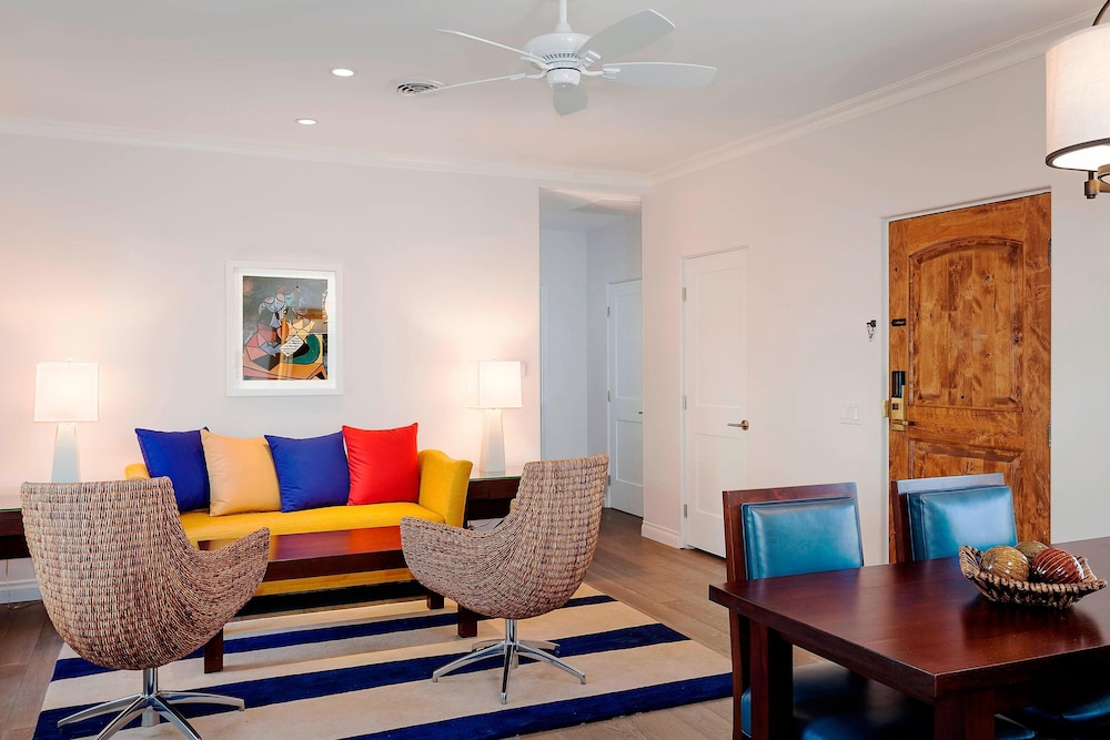 Suite, 1 Bedroom photo 3