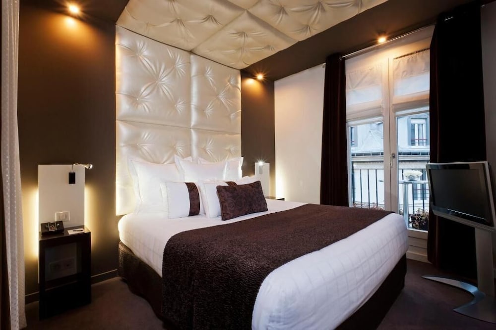 Deluxe Double or Twin Room photo 3