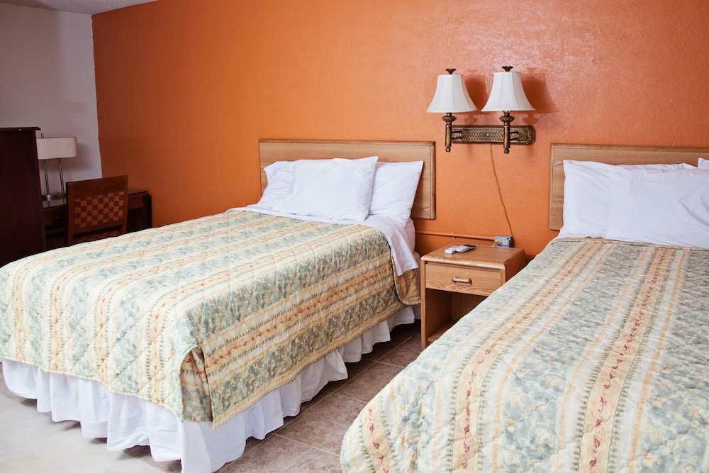 Economy Double Room, Refrigerator & Microwave, Ground Floor photo 2