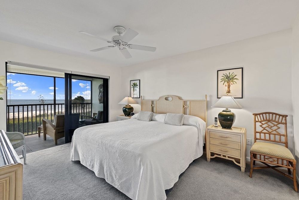 Condo (Captiva Shores 6C) photo 1