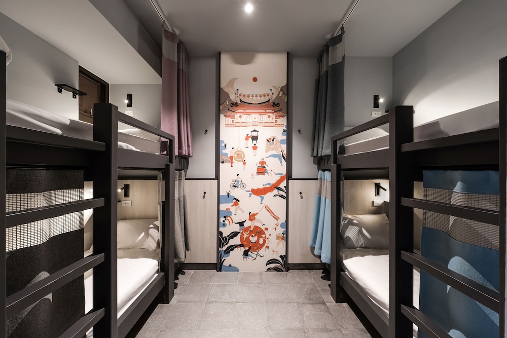 Classic Family Bunk Room