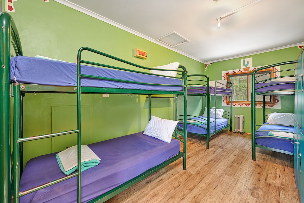 6 Share Space - Photo 1