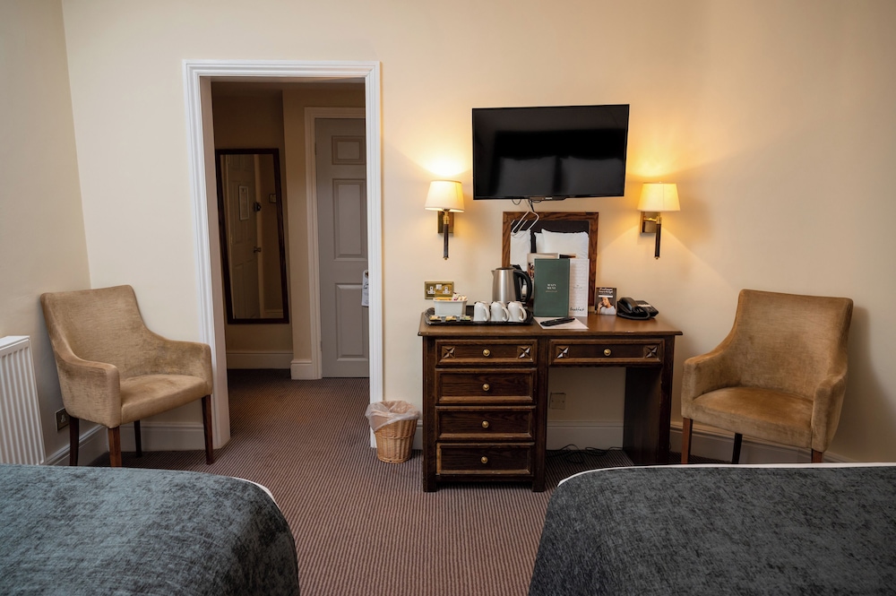 Family Room - Photo 4