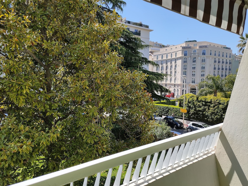 Classic Room, Balcony, Garden View photo 2