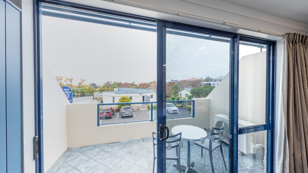 Superior Studio with Seaview - Photo 3