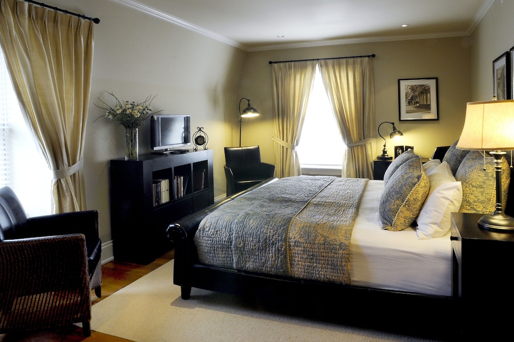 Deluxe Room, 1 King Bed
