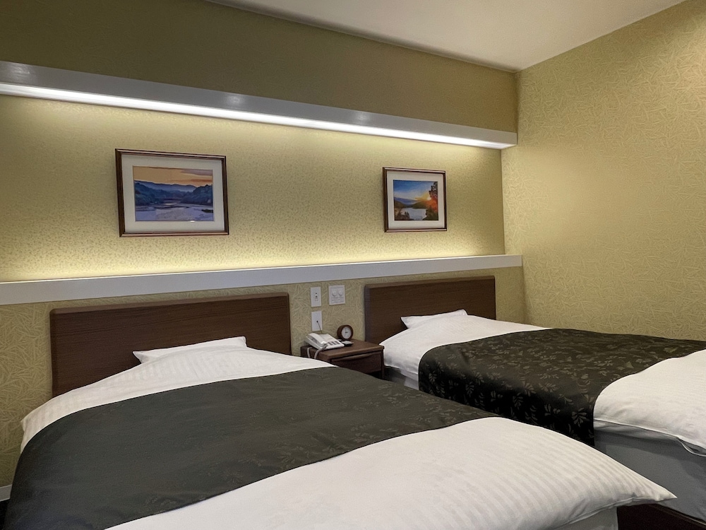 Executive Suite - Photo 1