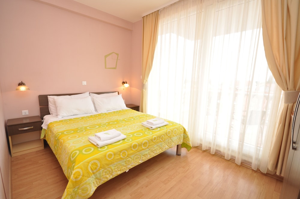 Double Room (With Airport Transfer)