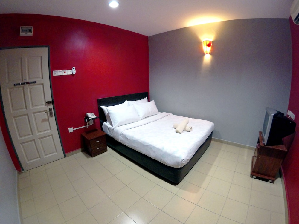 Standard Double Room, 1 Queen Bed, Private Bathroom photo 2