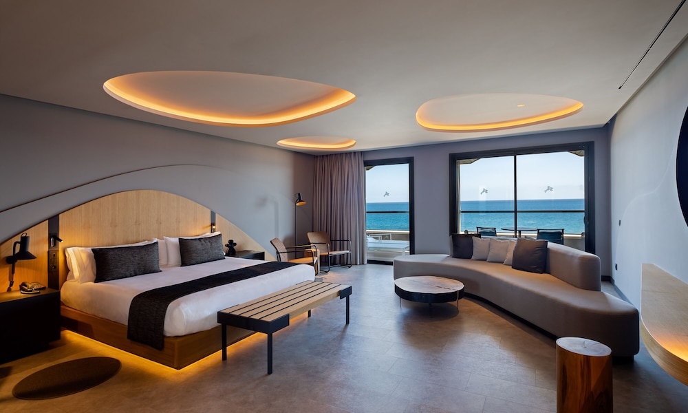 Junior Suite, Balcony, Sea View - Photo 1