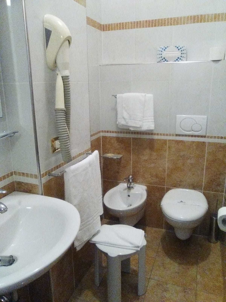 Double or Twin Room, Balcony, Sea View photo 2