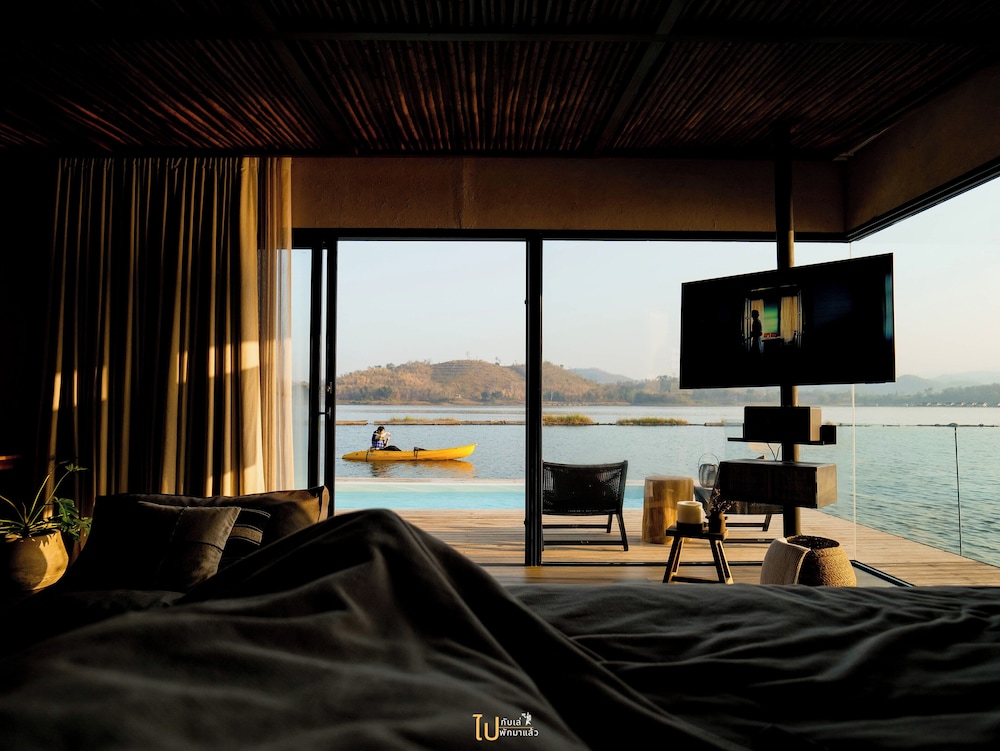 Private Pool Villa Suite - Photo 2