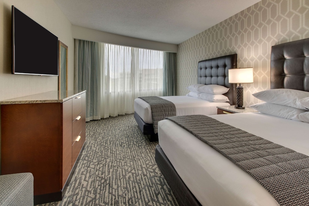 Deluxe Room, Multiple Beds, Refrigerator & Microwave (Sofa Sleepr, Upper Floor) photo 3