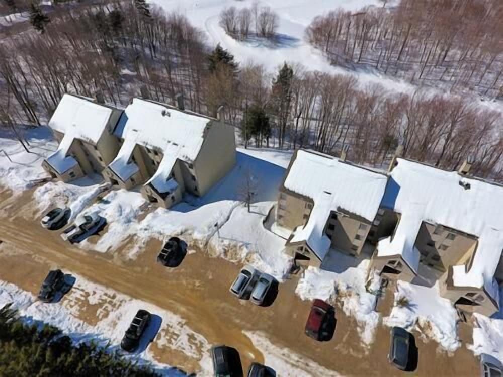 Condo, Multiple Beds (Whiffletree D1) photo 2