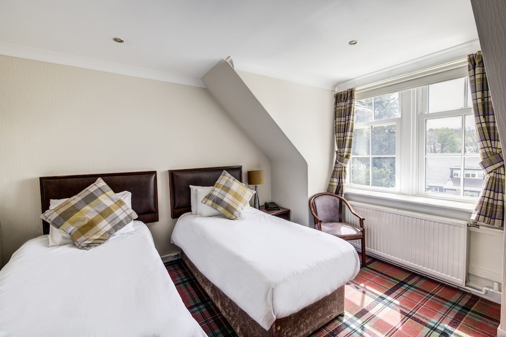 Suite, Ensuite photo 2