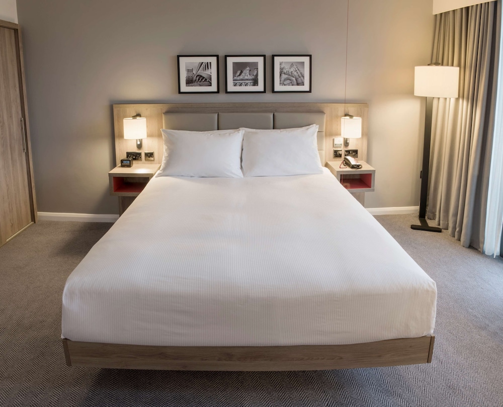 Room, 1 King Bed, Accessible (Pitch View) - Photo 3