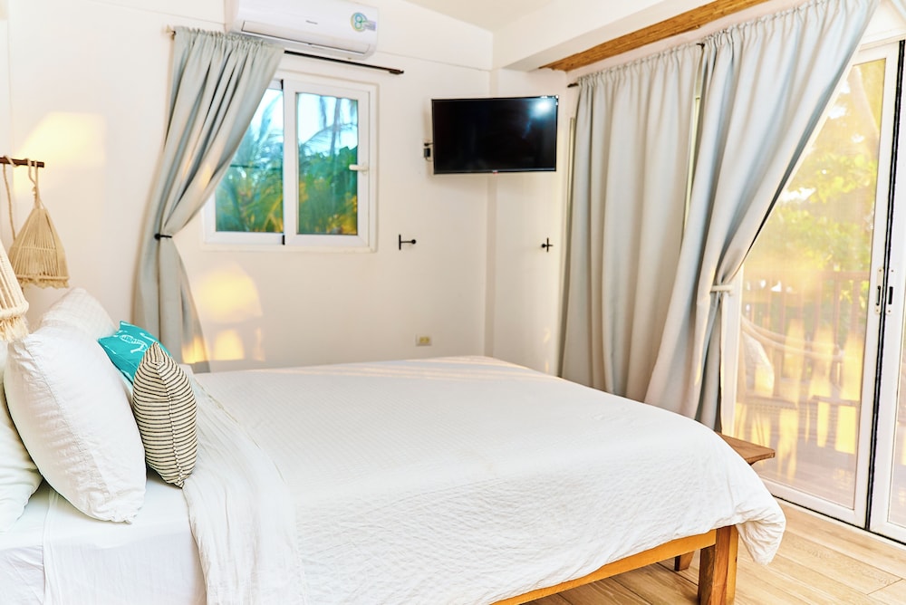 Deluxe Double Room, Sea View, Oceanfront (B) photo 1