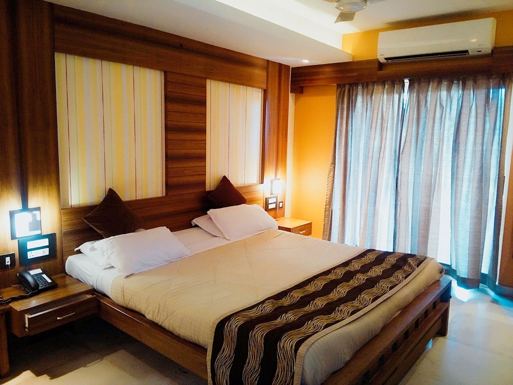 Deluxe Single Room, 1 Bedroom, Private Bathroom, City View photo 1