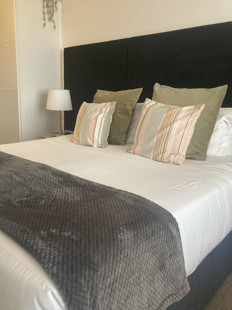 Double Room, Sea View (Room 6, Clarence) photo 3