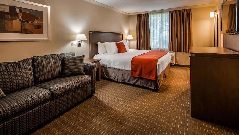 Standard Room, 1 King Bed, Non Smoking - Photo 3