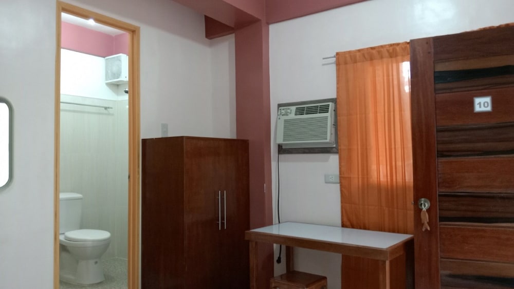 Standard Triple Room, 1 Bedroom, Non Smoking photo 2