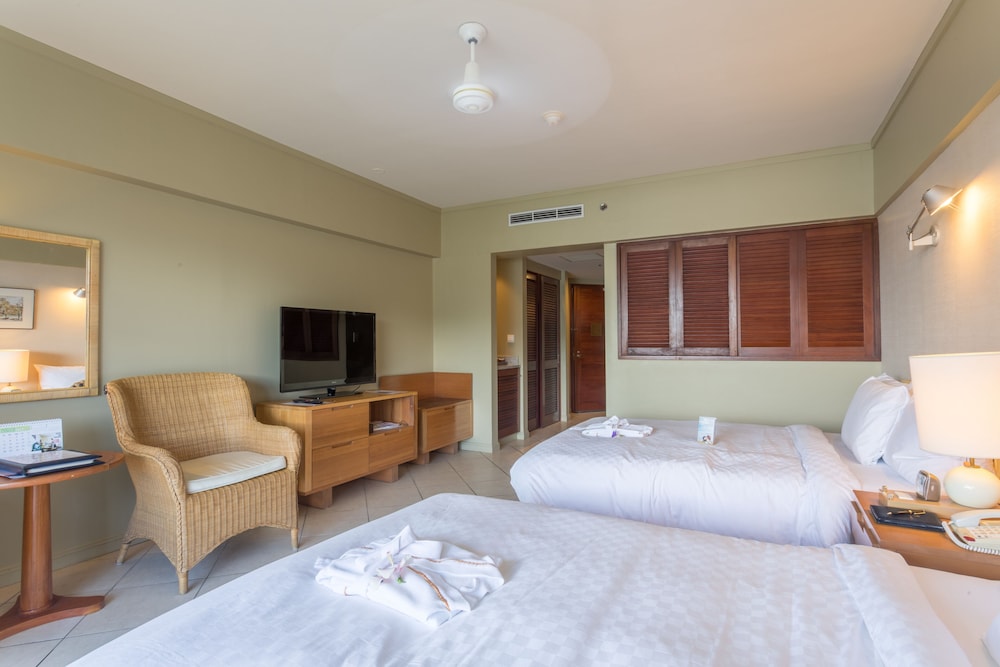Deluxe Room, Harbor View - Photo 6