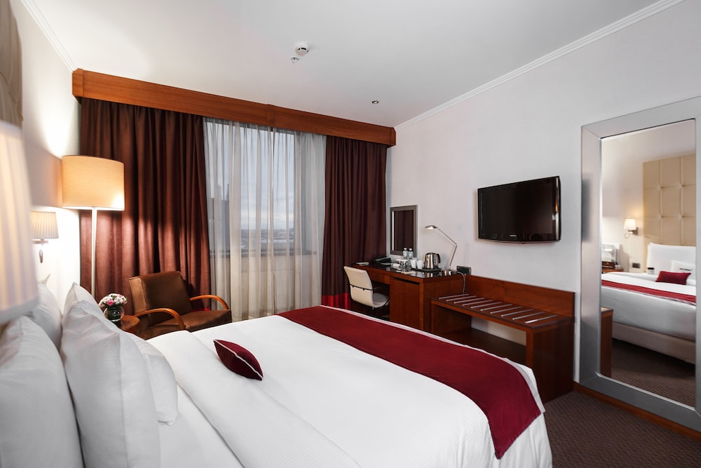 Room, 1 Queen Bed photo 2