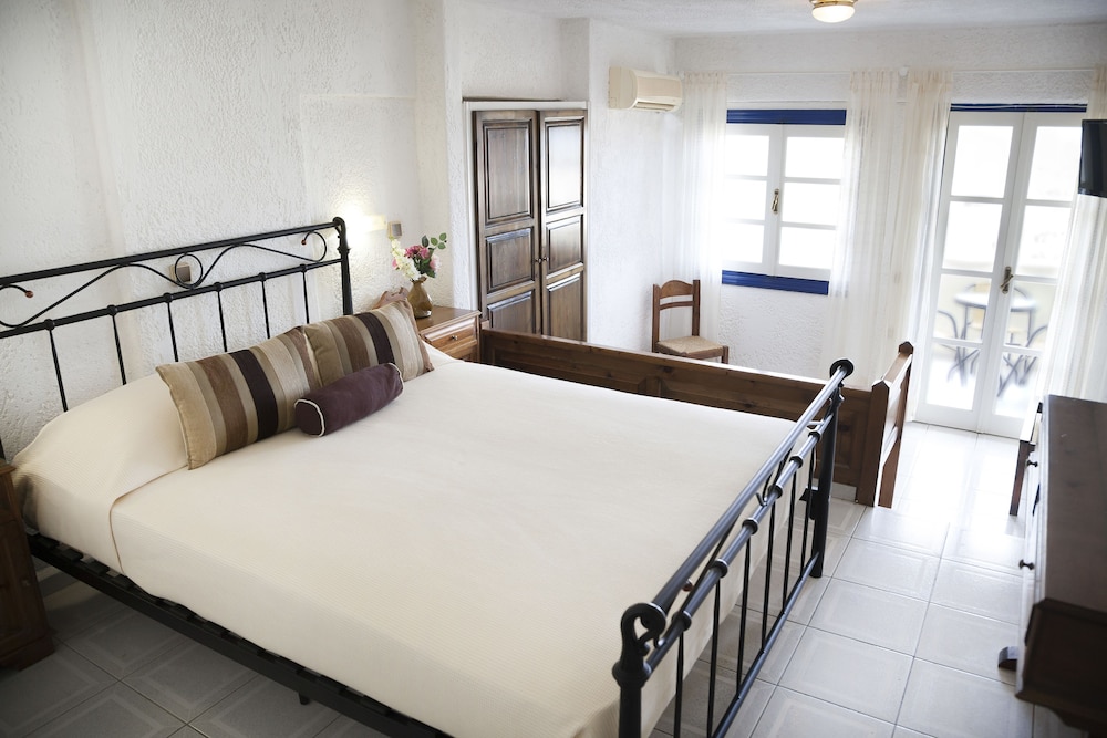 Superior Room - Photo 2