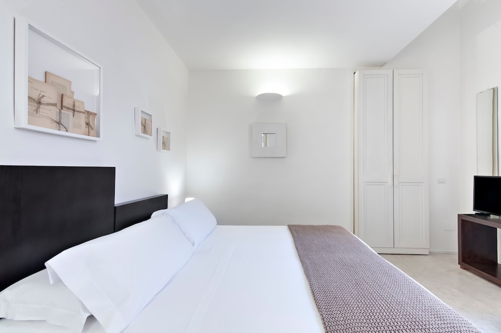 Family Suite, 1 Queen Bed with Sofa bed, Non Smoking, Ensuite photo 3