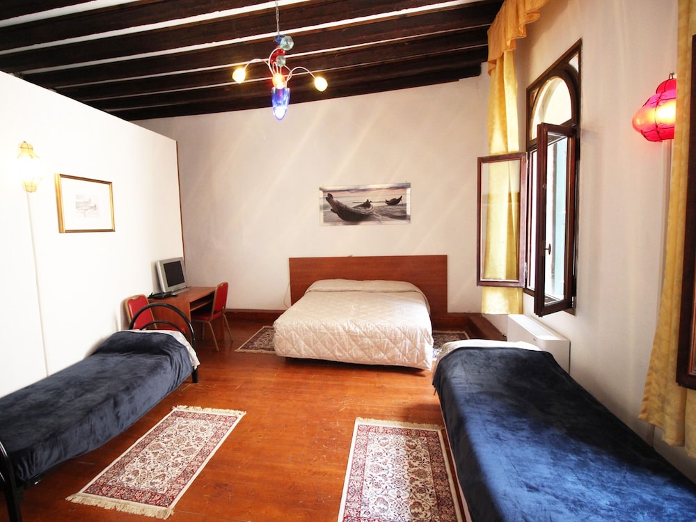 Quadruple Room photo 3