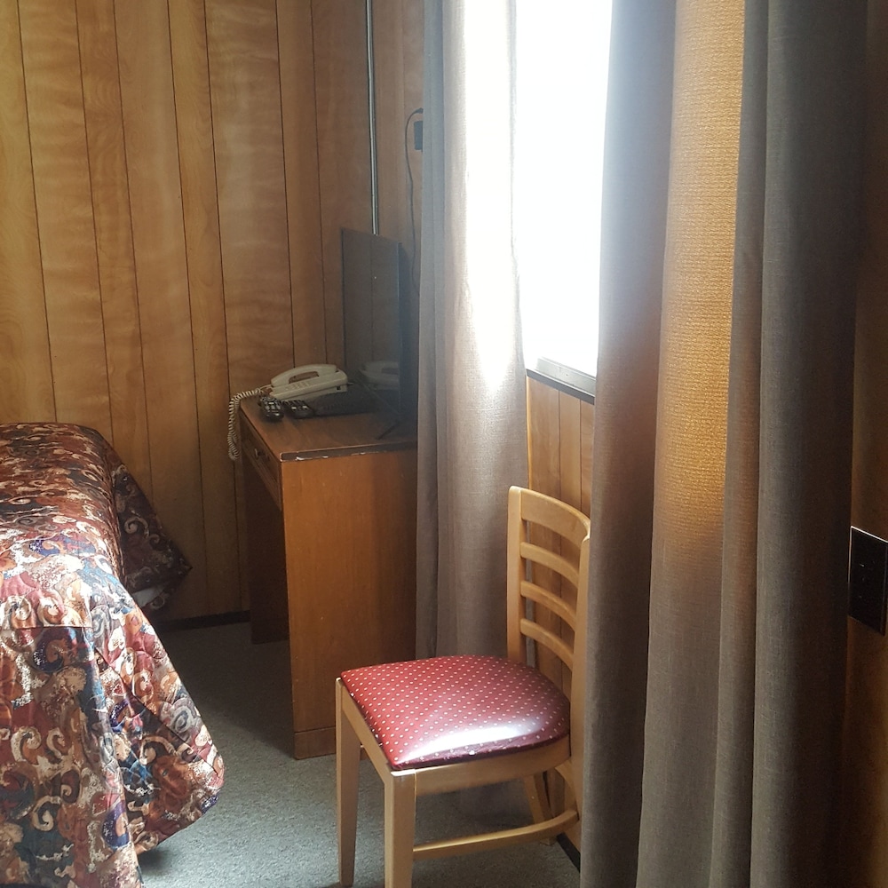 Standard Double Room, 2 Double Beds, Non Smoking, Private Bathroom photo 1