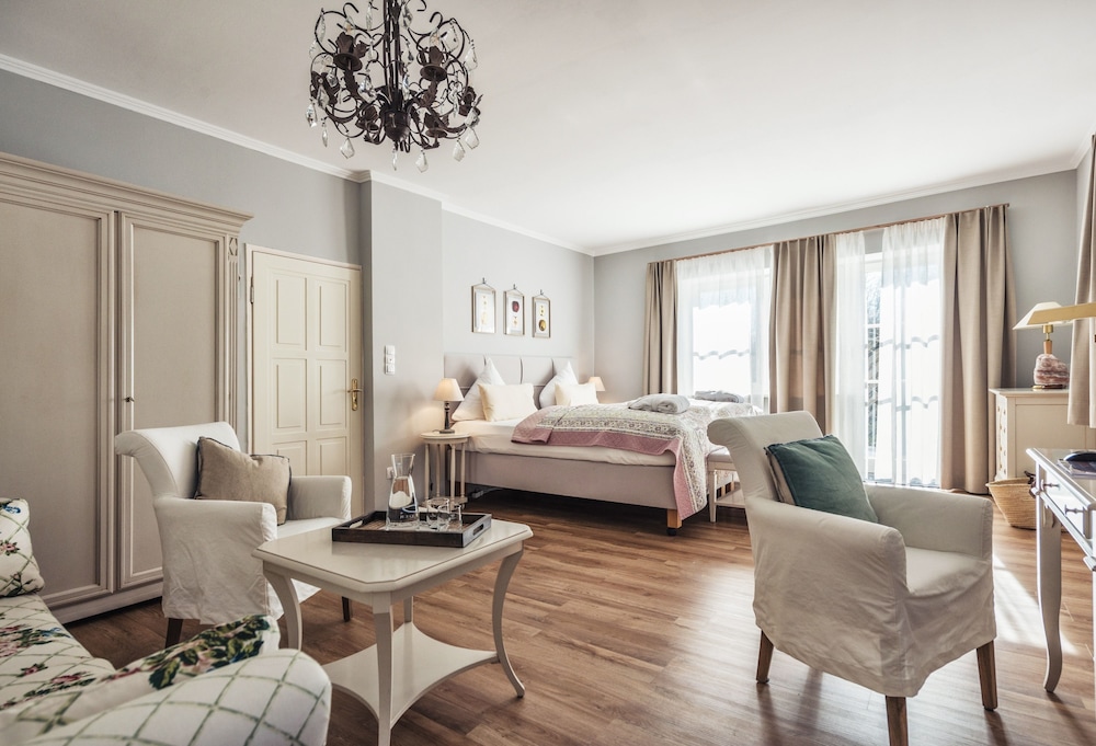 Superior Double or Twin Room, Garden View photo 1