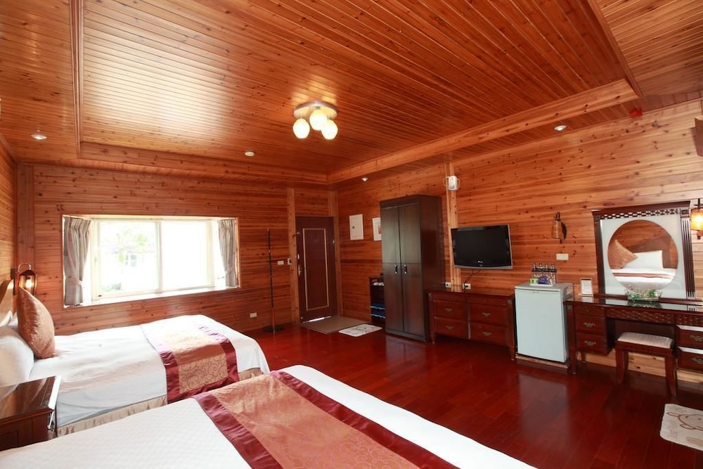 Deluxe Quadruple Room photo 2